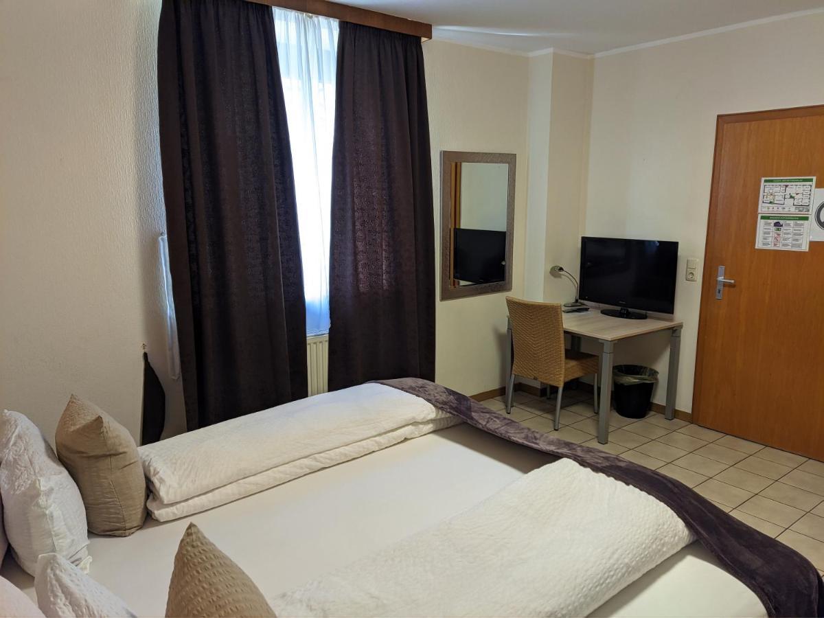Hotel Rath Schwalmtal  ภายนอก รูปภาพ