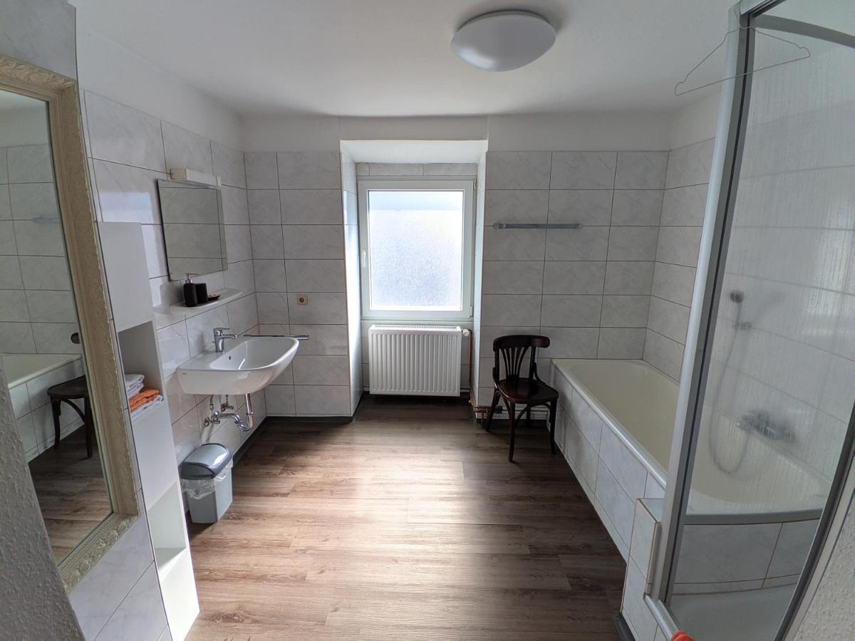 Hotel Rath Schwalmtal  ภายนอก รูปภาพ