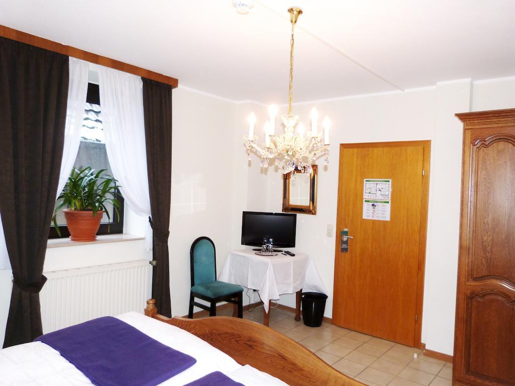 Hotel Rath Schwalmtal  ภายนอก รูปภาพ